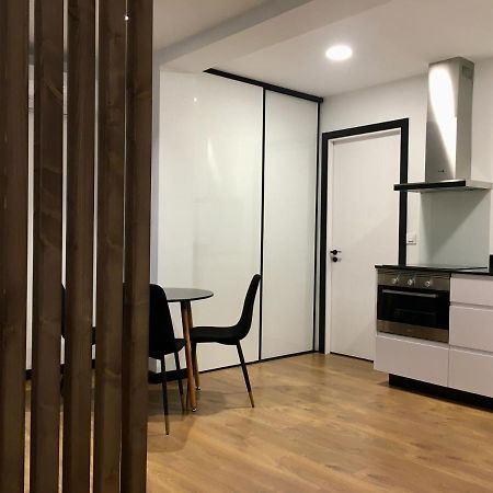 Apartament Loft De Diseno Con Balcon Figueres  Zewnętrze zdjęcie